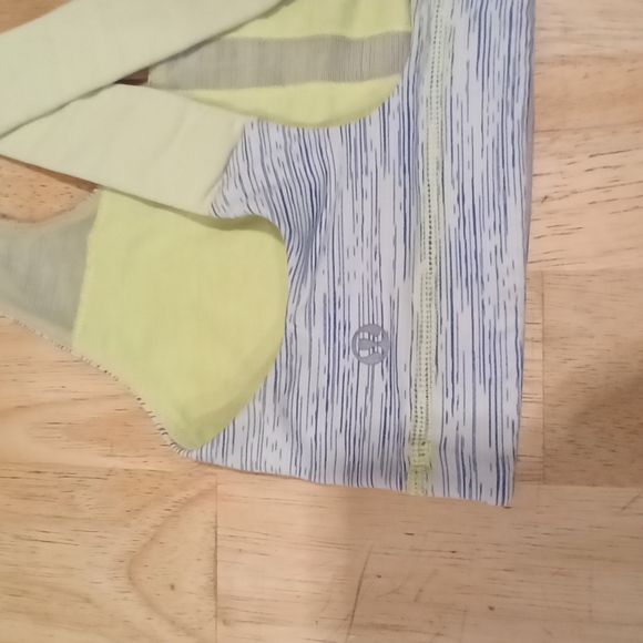 Lululemon atletica tank top - Picture 4 of 14